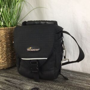 Promaster Black Insulated Zipper Adjustable Strap Camera Bag